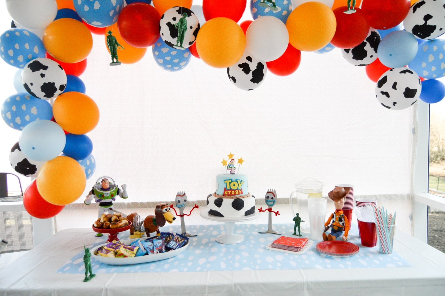 Red Paisley Dessert Napkin